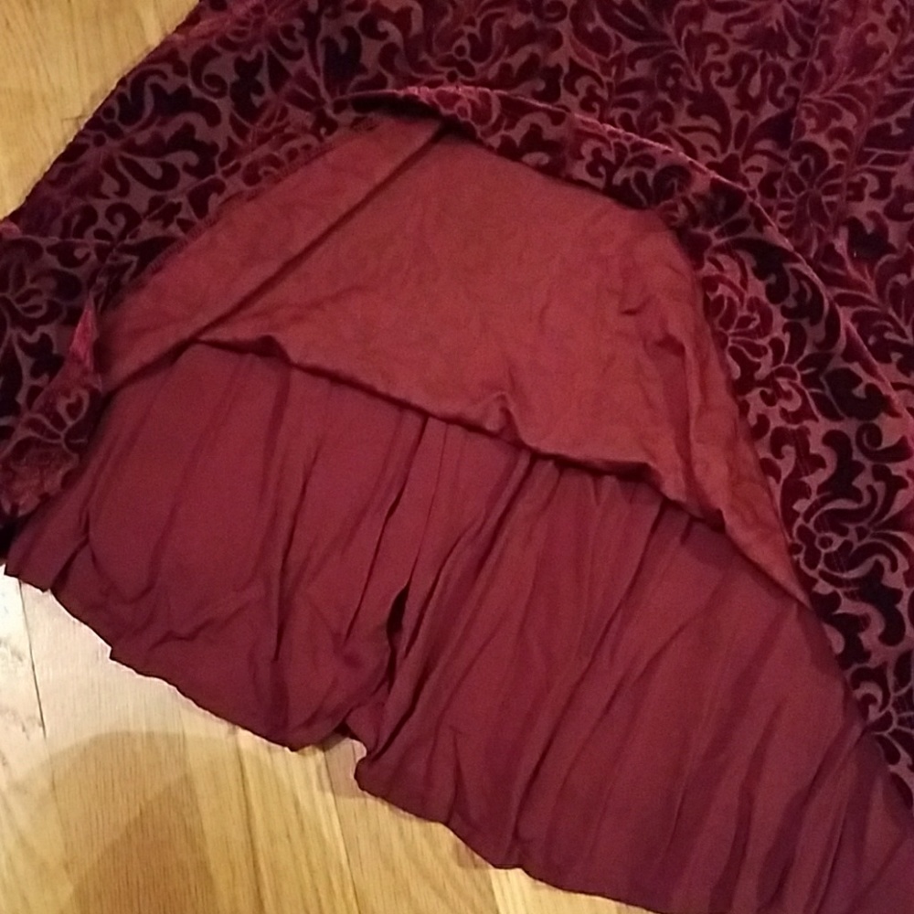 NWT burgundy velvety trapeze dress - Picture 5 of 8